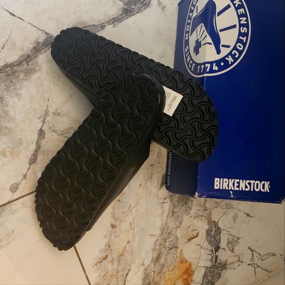 Birkenstock - Slides/Sandals Black * Brand New* - NWT - Picture 4 of 4